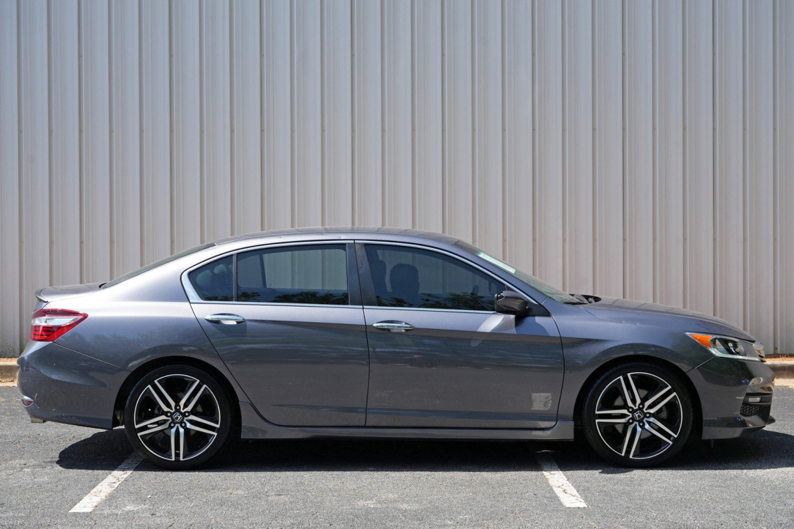 Used 2017 Honda Accord Sport image 46