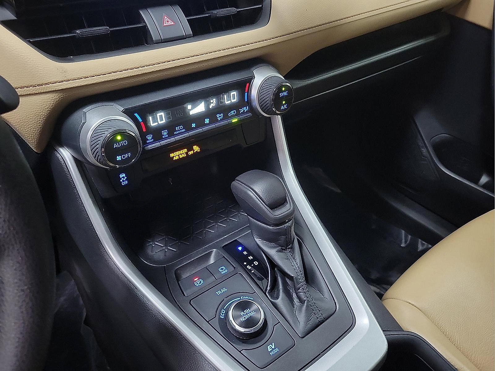 Certified 2022 Toyota RAV4 XLE w/ Convenience Package image 15