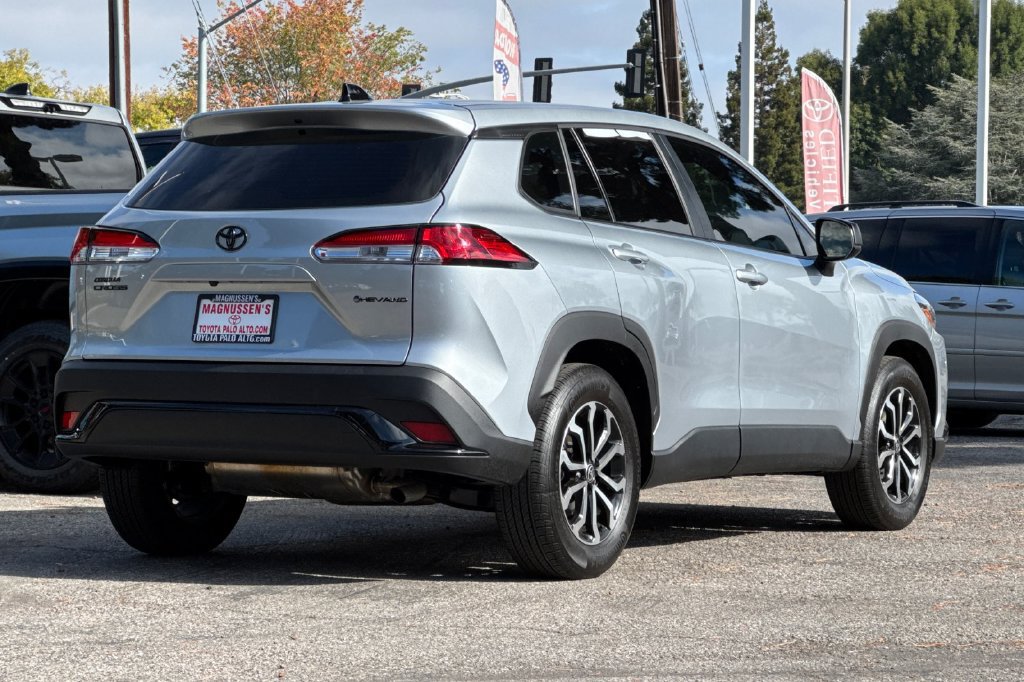 Certified 2025 Toyota Corolla Cross AWD Hybrid image 3