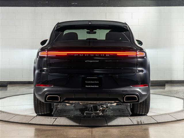 Certified 2025 Porsche Cayenne Coupe image 10