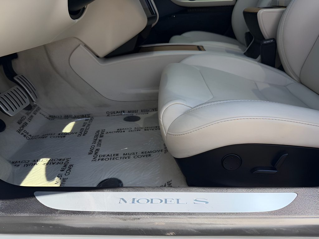 Used 2019 Tesla Model S Performance AWD/4WD image 43
