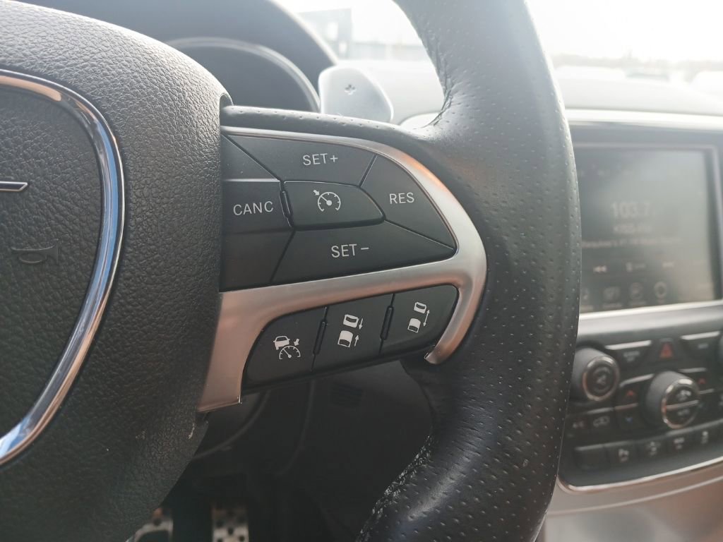 Used 2015 Jeep Grand Cherokee SRT w/ Luxury Group II image 18