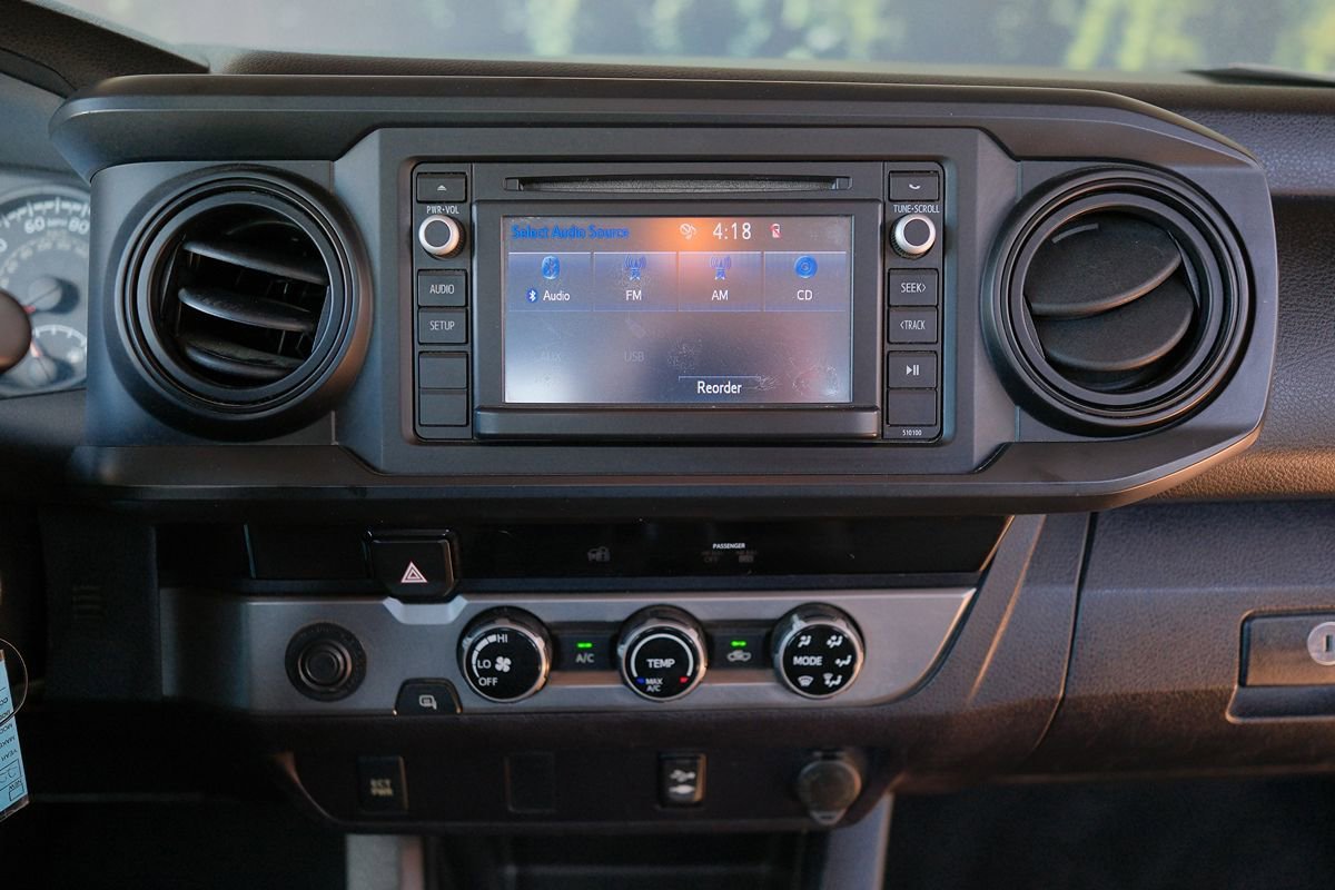 Used 2017 Toyota Tacoma SR RWD image 17