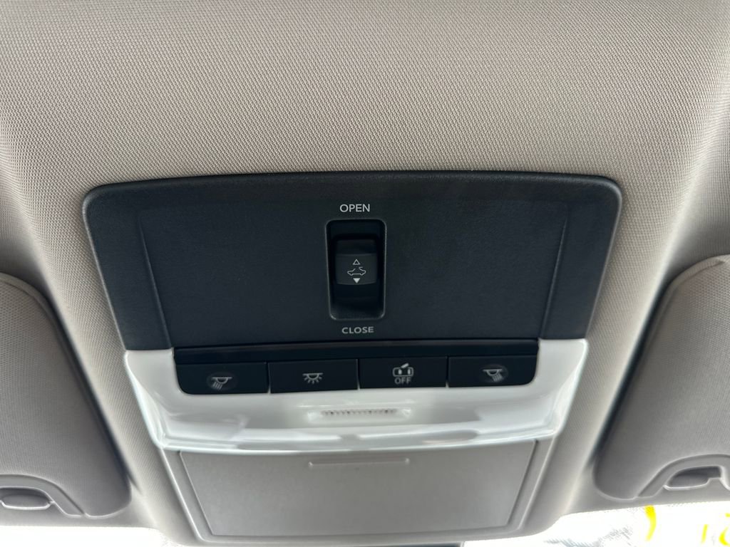 New 2025 Nissan Altima 2.5 SR w/ SR Premium Package image 26