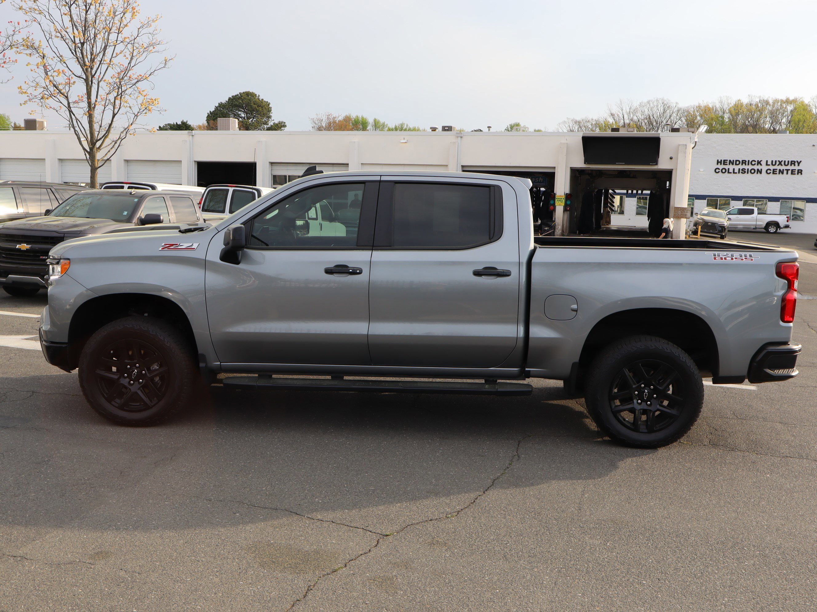 Used 2025 Chevrolet Silverado 1500 LT Trail Boss w/ Convenience Package II image 7