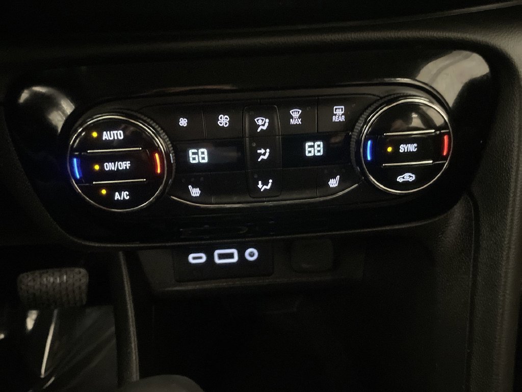 Used 2023 Buick Encore GX Select FWD image 12