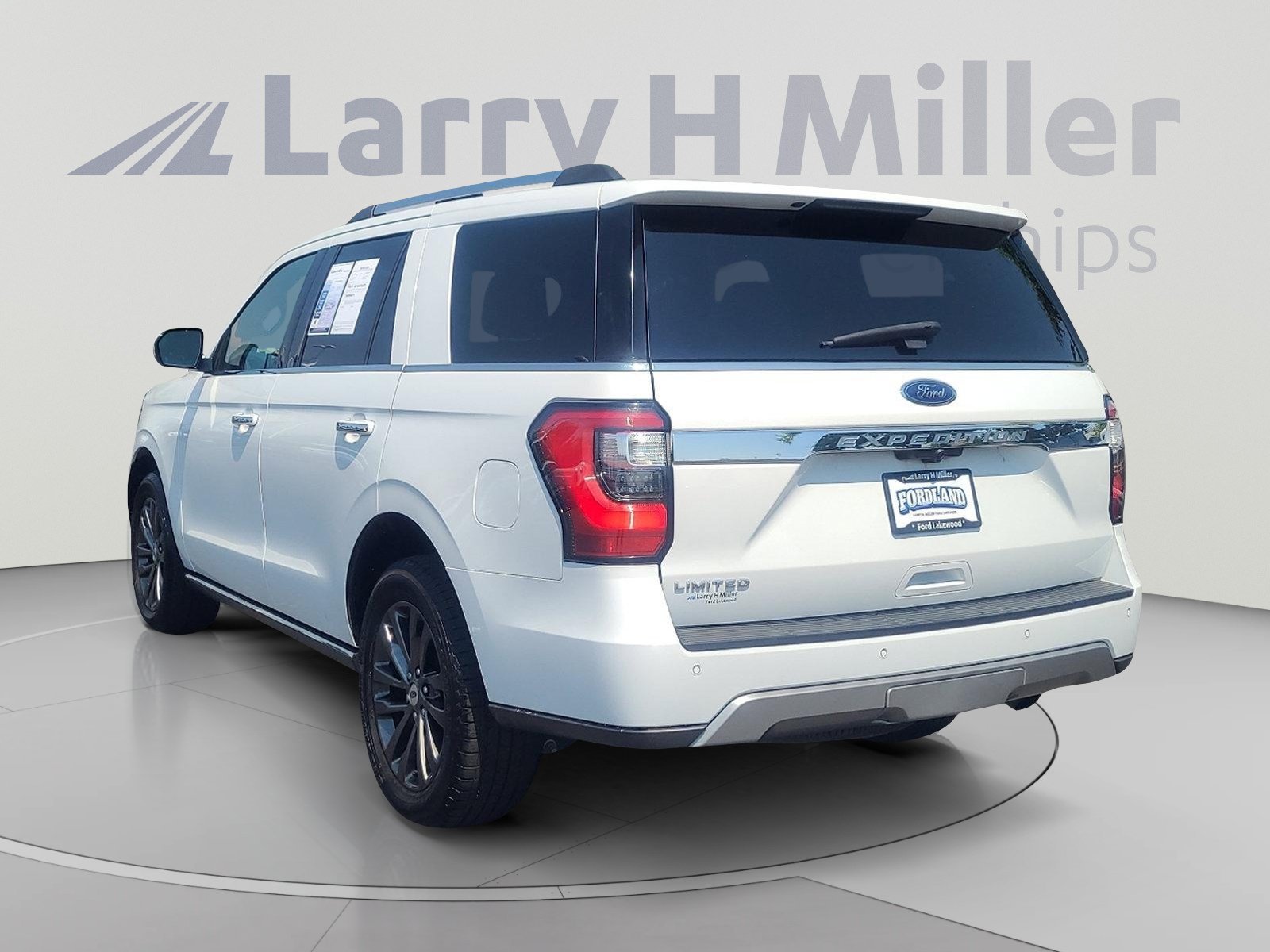 Certified 2021 Ford Expedition Limited AWD/4WD image 3