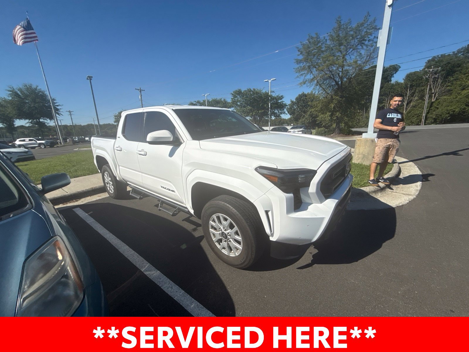 Used 2024 Toyota Tacoma SR5 AWD/4WD image 5
