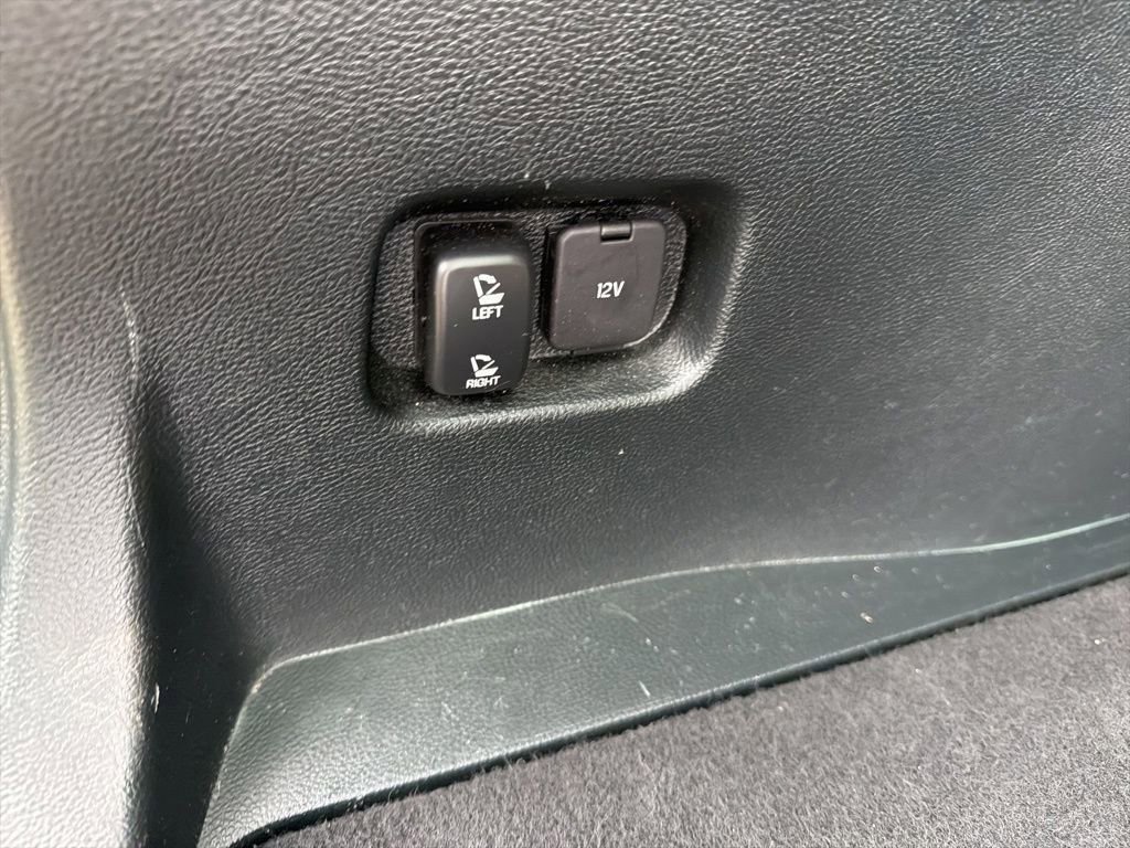 Certified 2019 Ford Edge Titanium w/ Equipment Group 301A image 44