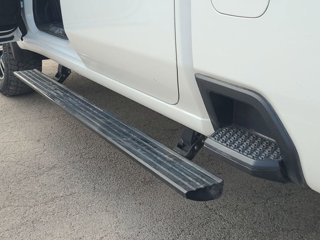 Certified 2023 GMC Sierra 2500 AT4 w/ AT4 Premium Plus Package AWD/4WD image 36