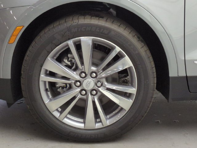 New 2026 Cadillac XT5 Premium Luxury w/ LPO, Floor Liner Package AWD/4WD image 29