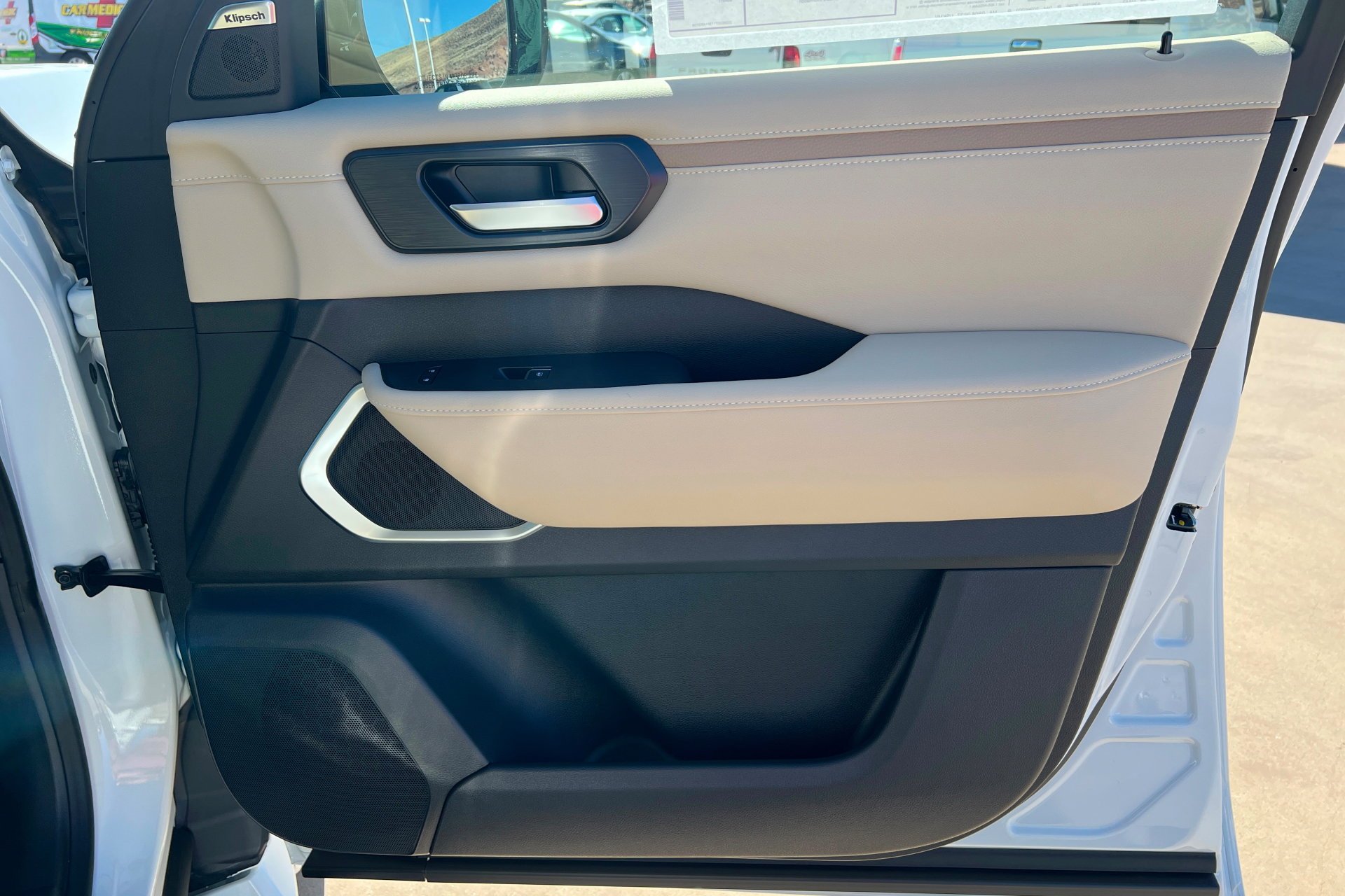 New 2026 Nissan Armada Platinum Reserve image 24