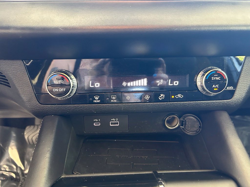 Used 2024 Mitsubishi Outlander ES FWD image 41