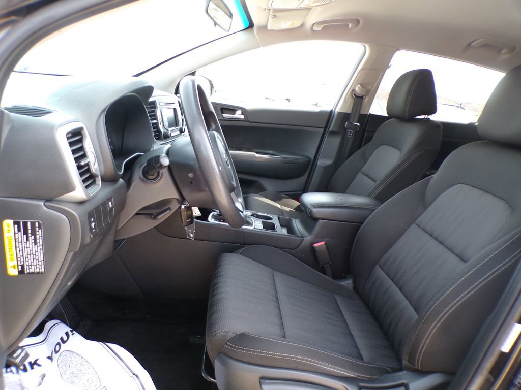 Used 2017 Kia Sportage LX FWD image 15