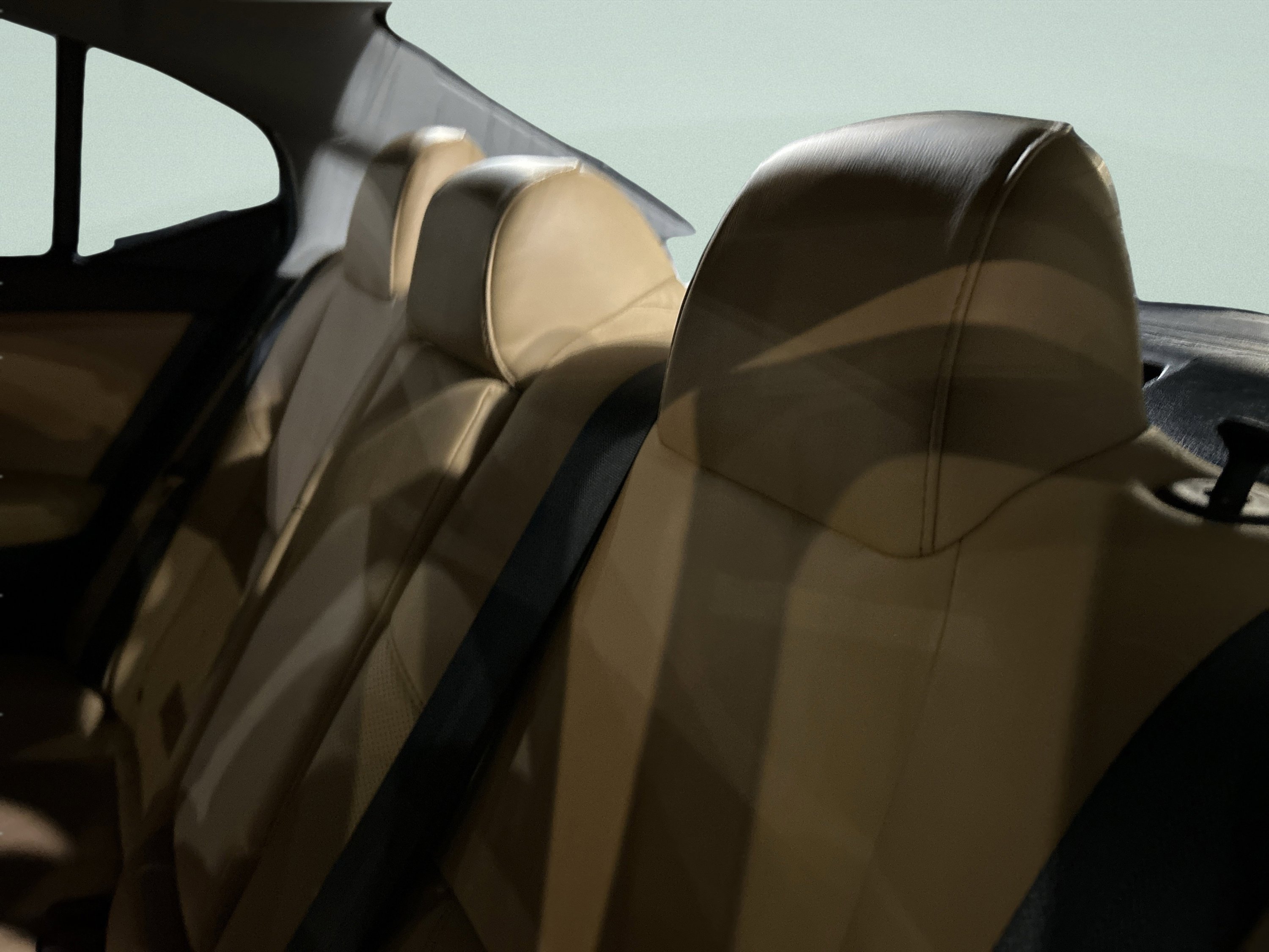 Used 2025 Nissan Sentra SV w/ SV Premium Package image 12