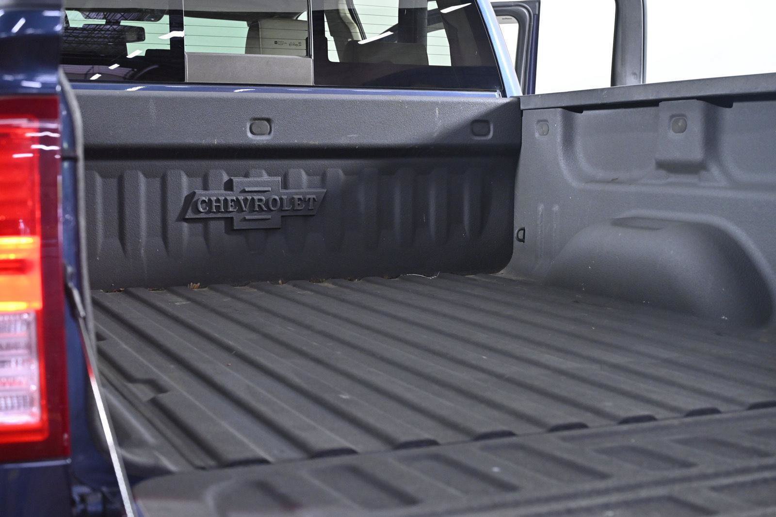Used 2018 Chevrolet Silverado 1500 LTZ Z71 w/ Centennial Edition AWD/4WD image 39