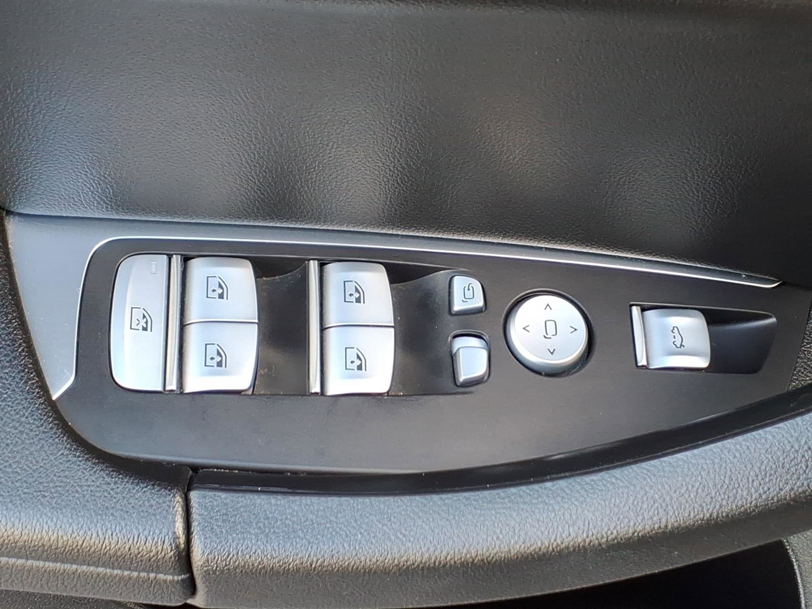 Used 2023 BMW X3 xDrive30i w/ M Sport Package image 18