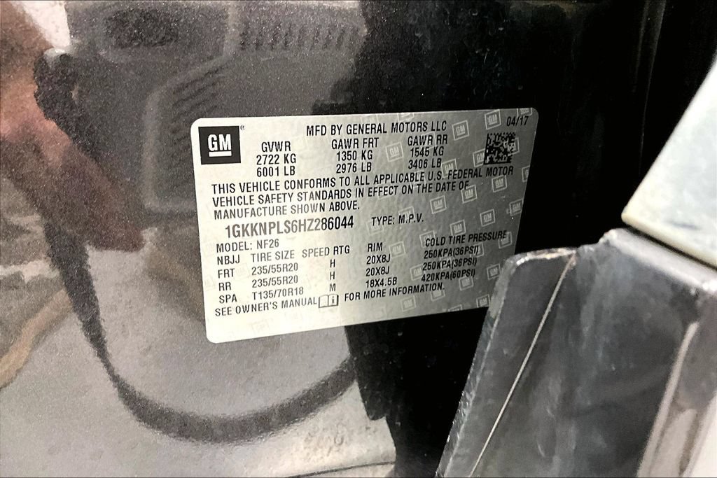 Used 2017 GMC Acadia Denali w/ Technology Package FWD image 40