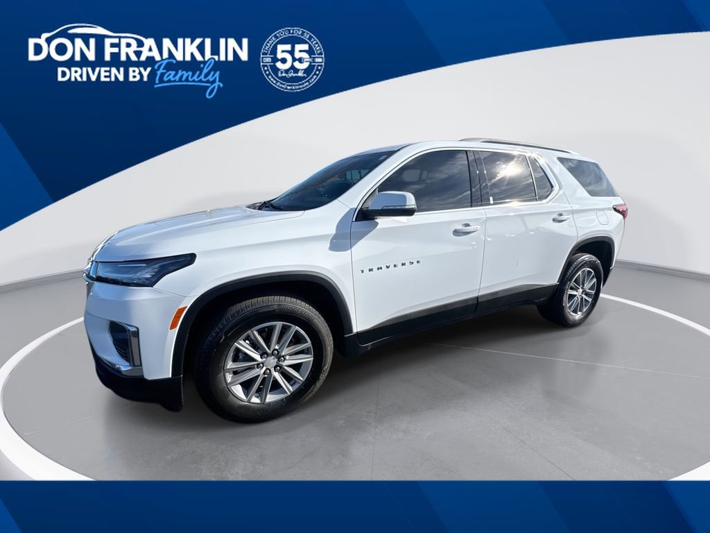 Used 2023 Chevrolet Traverse LT image 1