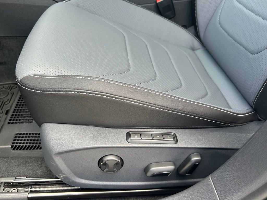 New 2026 Volkswagen Jetta SEL FWD image 44