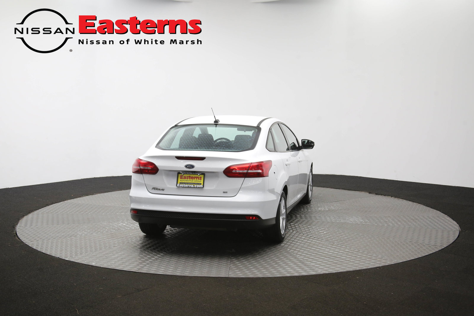Used 2018 Ford Focus SE w/ Cold Weather Package FWD image 37
