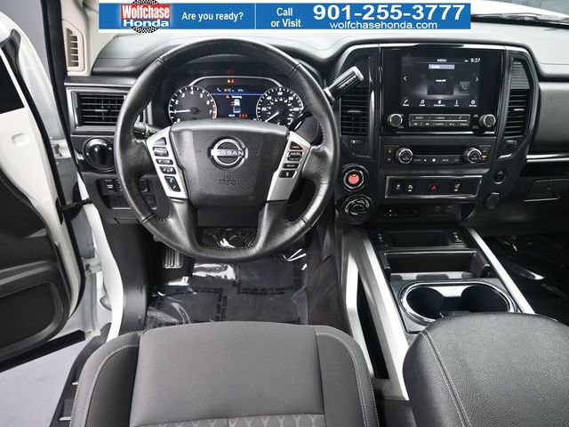 Used 2024 Nissan Titan SV w/ SV Utility Package image 9