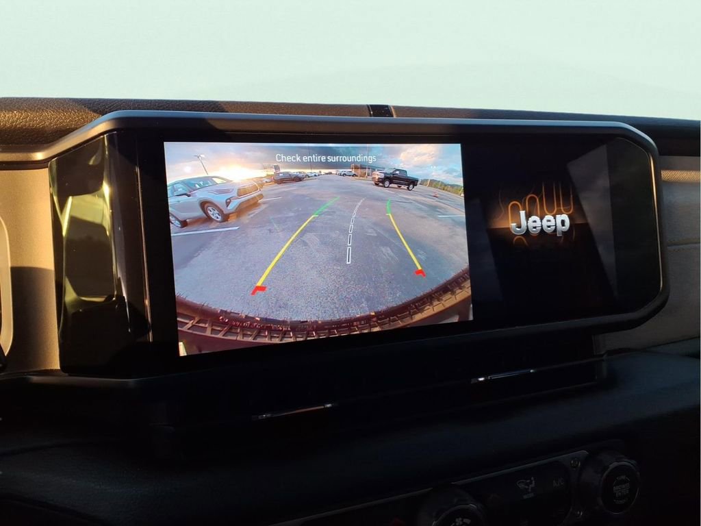 Used 2025 Jeep Wrangler Sport image 26