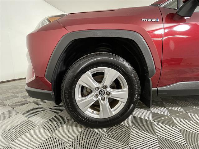 Used 2019 Toyota RAV4 XLE w/ Convenience Package AWD/4WD image 9