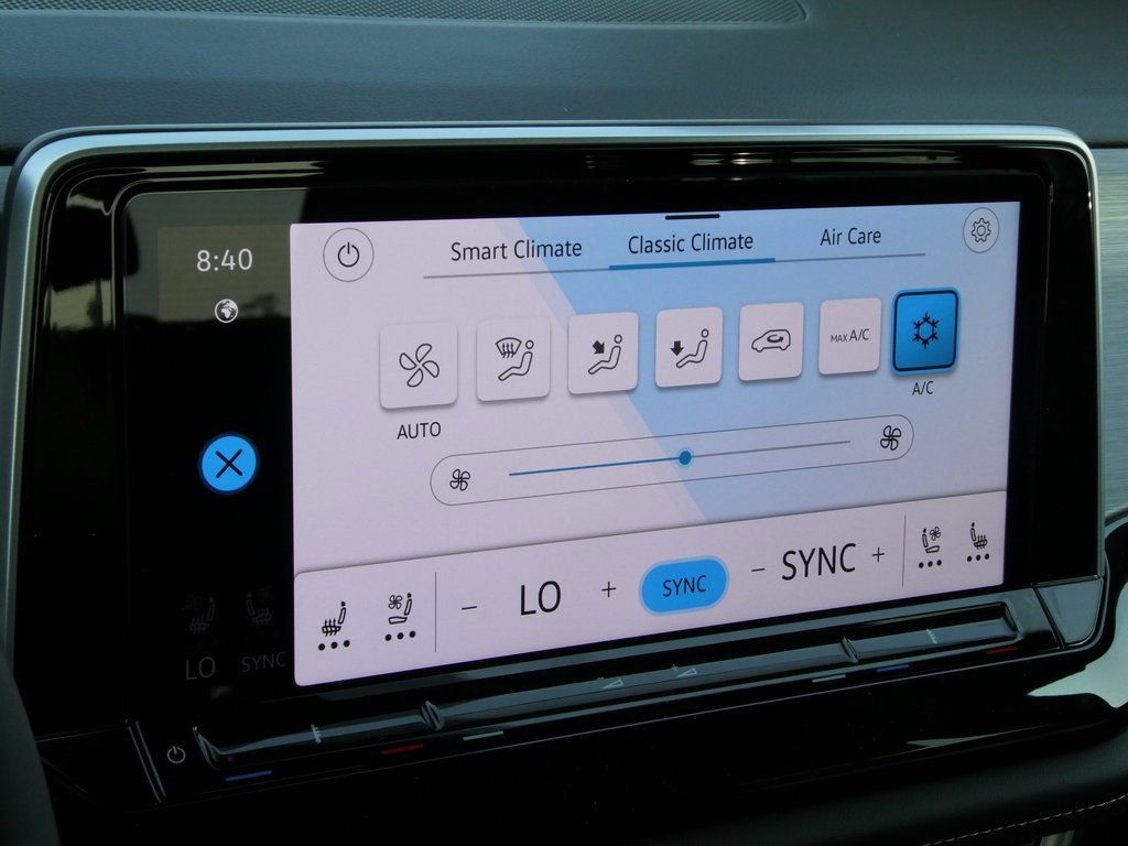 New 2025 Volkswagen Atlas Cross Sport SE image 43