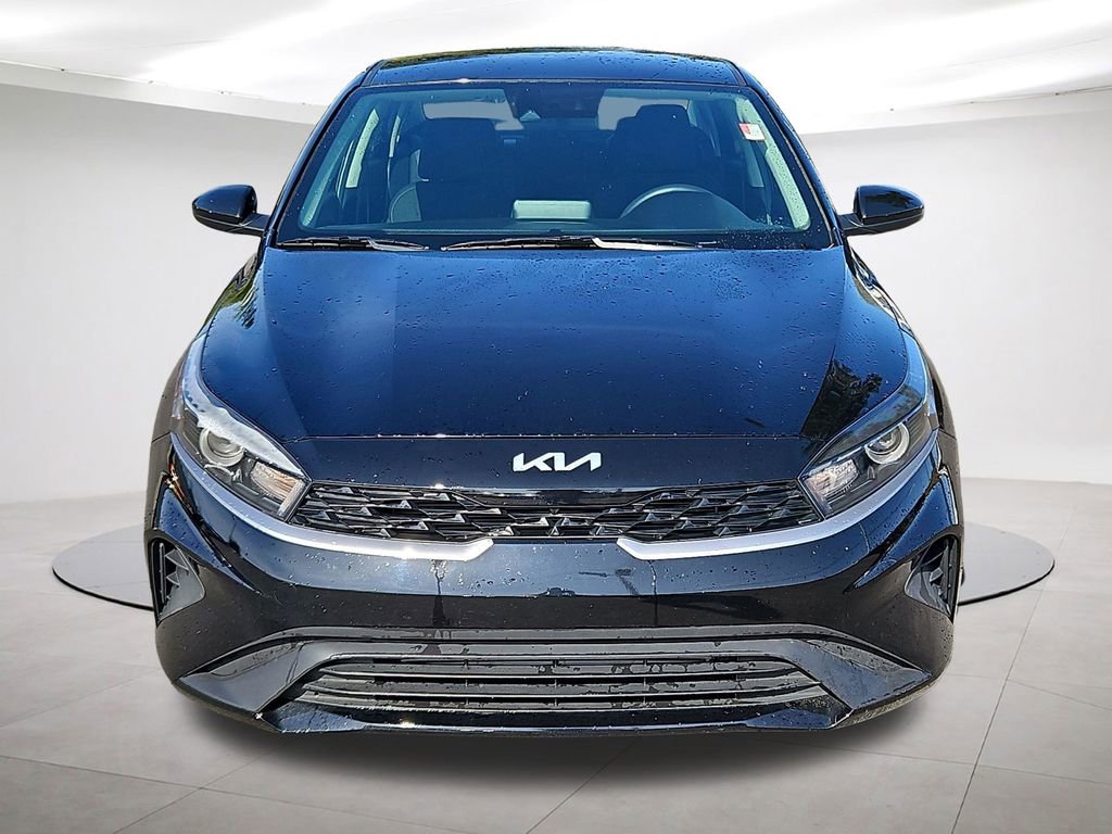 Used 2024 Kia Forte LXS image 2