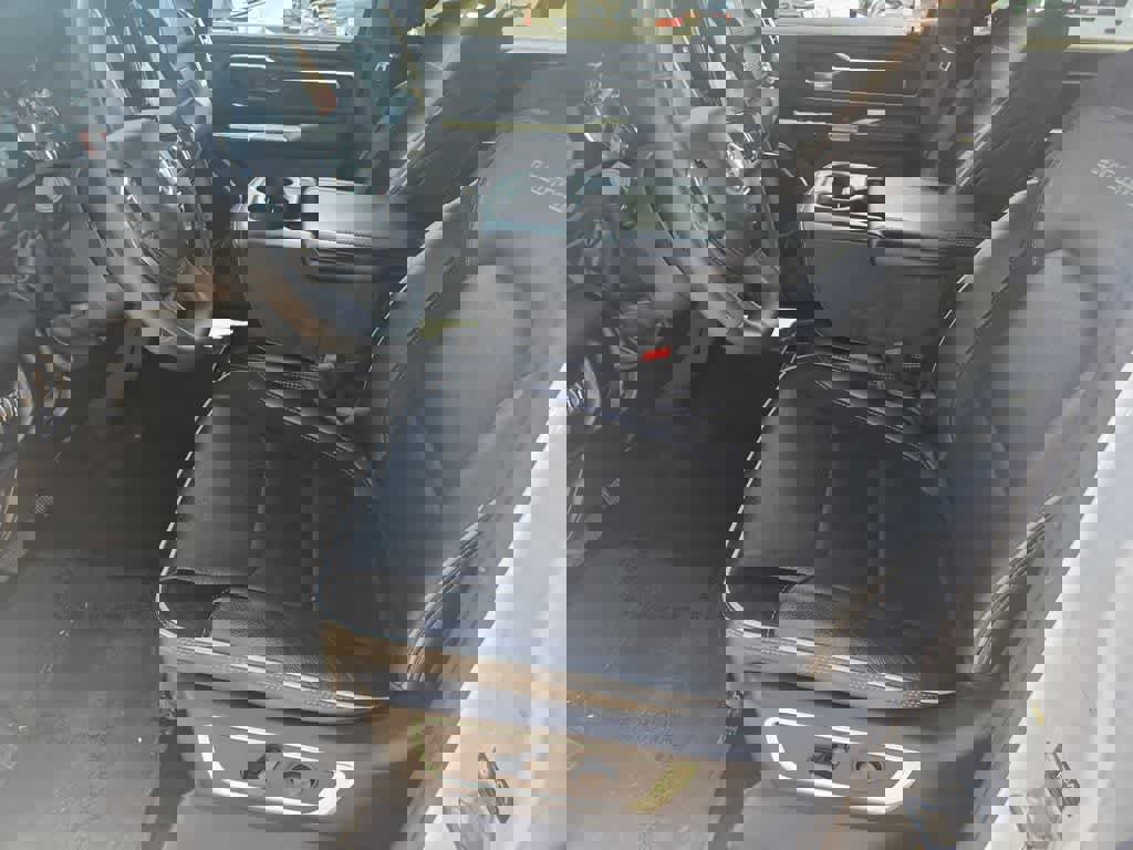 Used 2025 RAM 1500 Laramie image 17