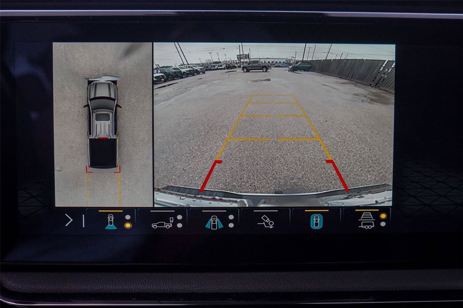 Used 2023 GMC Sierra 1500 AT4 w/ AT4 Premium Package image 12