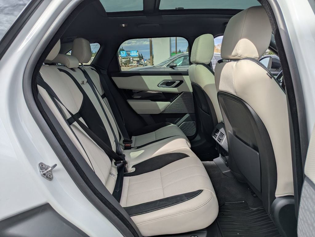 Used 2020 Land Rover Range Rover Velar R-Dynamic S image 36