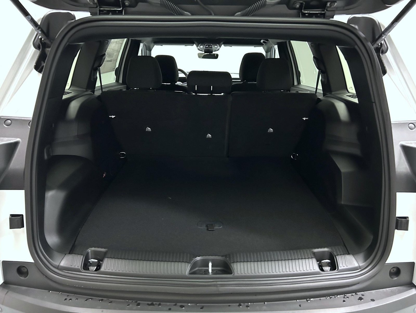 New 2026 Jeep Cherokee Laredo AWD/4WD image 9