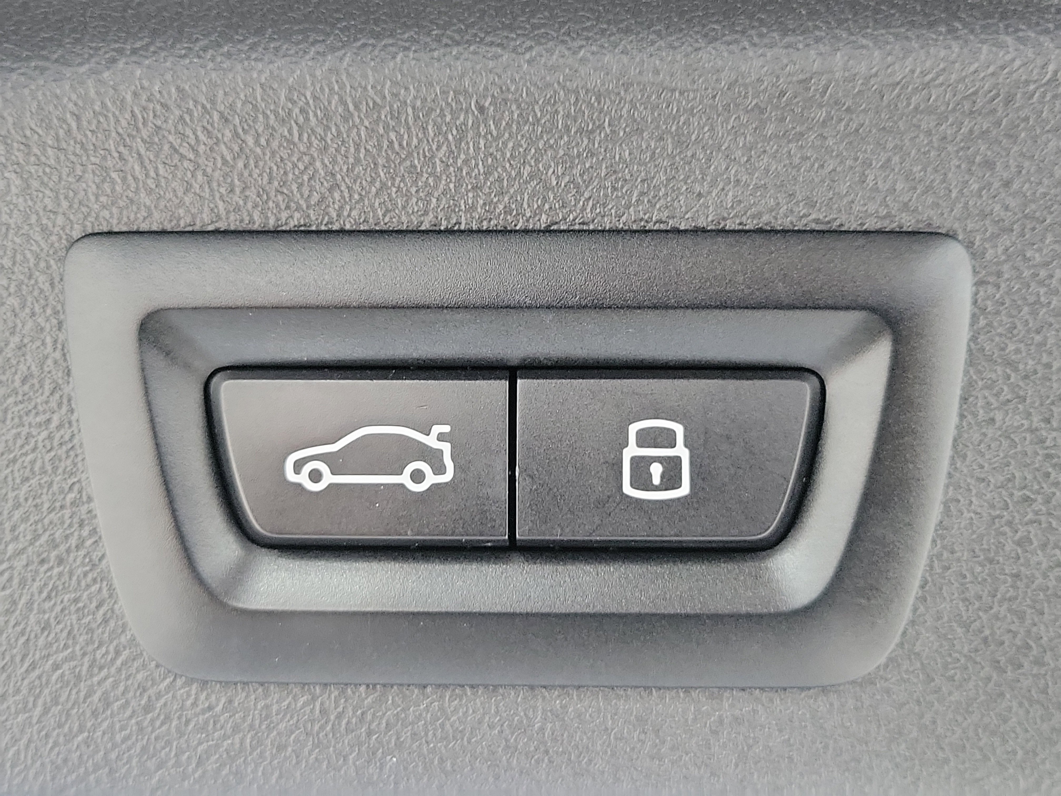 Used 2024 BMW X7 xDrive40i image 10