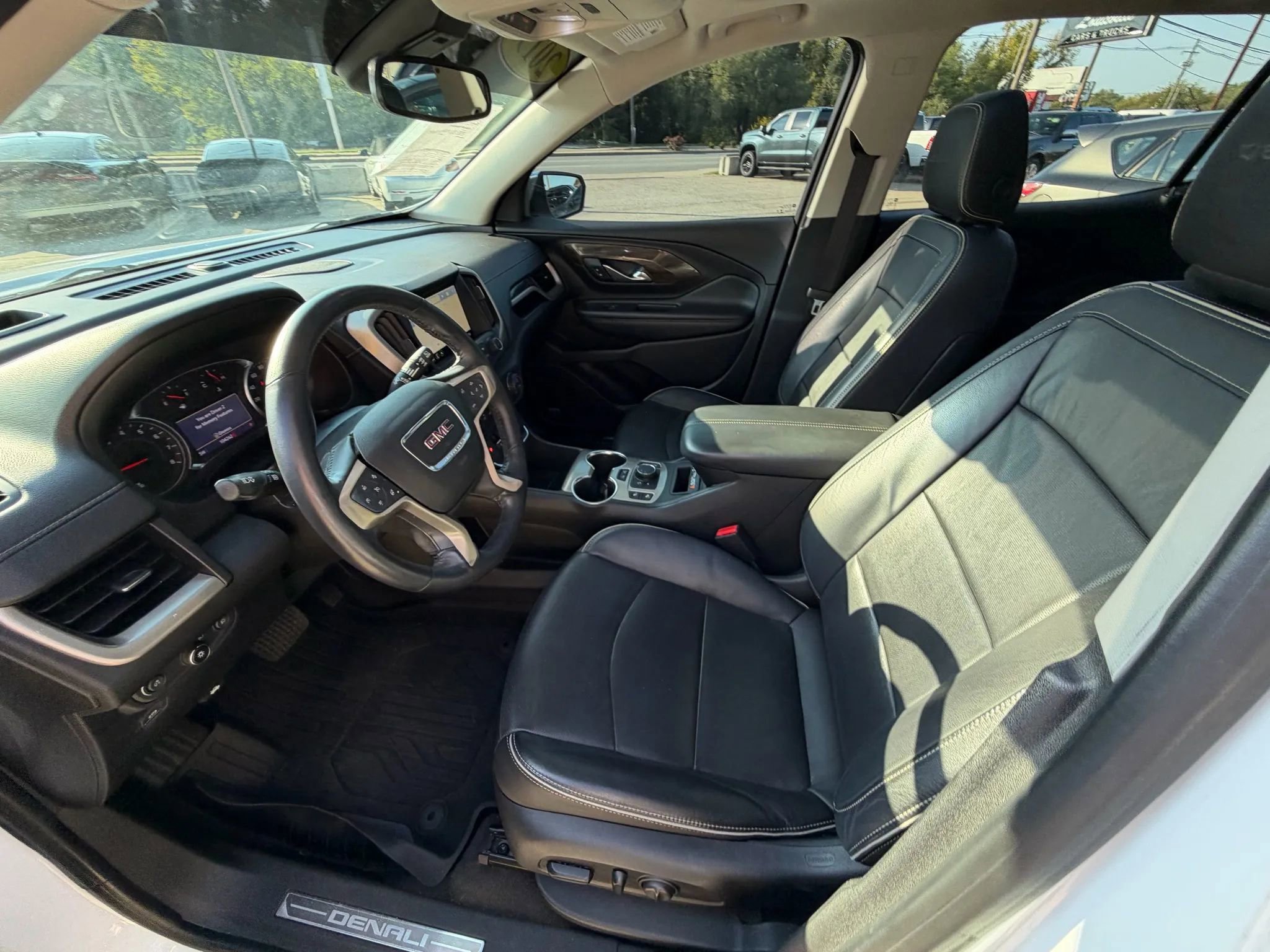 Used 2019 GMC Terrain Denali w/ Advanced Safety Package image 19