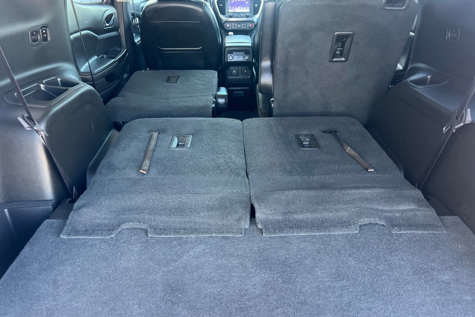 Used 2019 GMC Acadia SLT AWD/4WD image 13