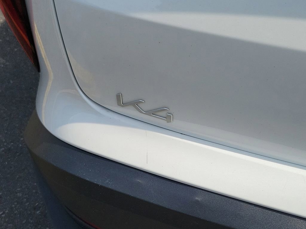 Used 2025 Kia K4 LXS FWD image 8