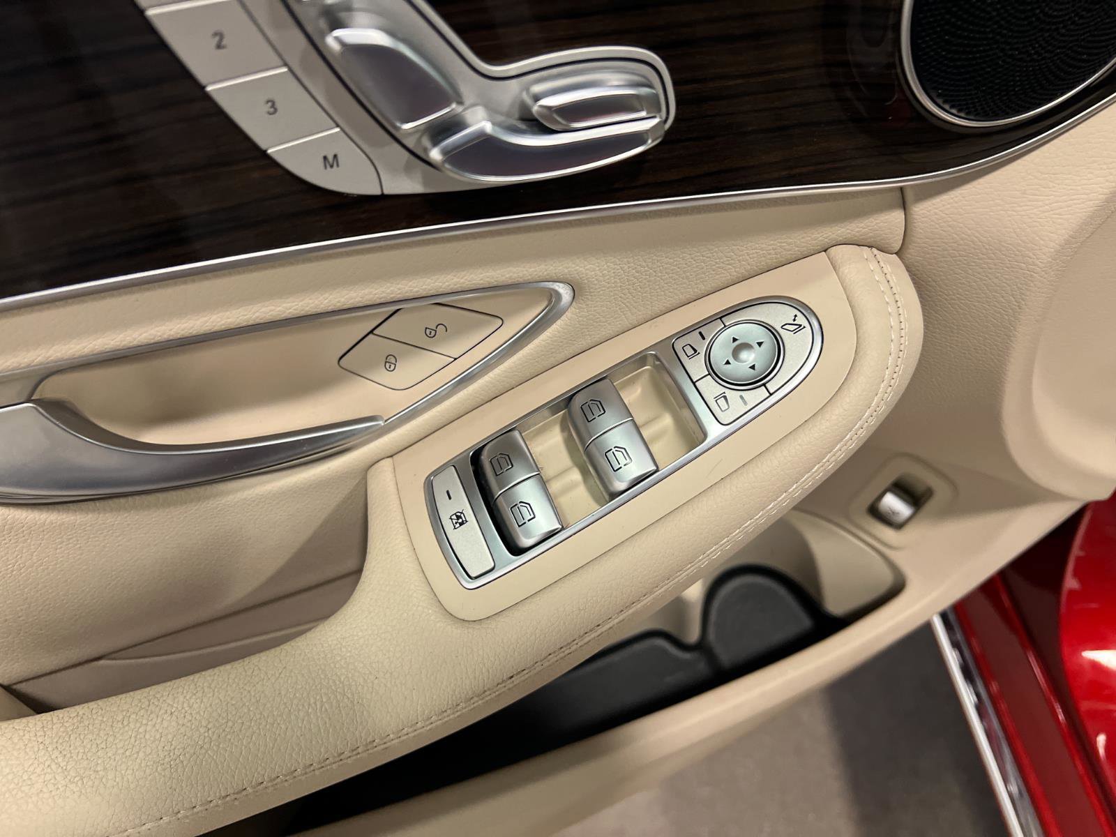 Used 2018 Mercedes-Benz C 300 4MATIC Sedan image 26