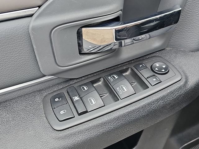 Used 2022 RAM 1500 Classic SLT image 23