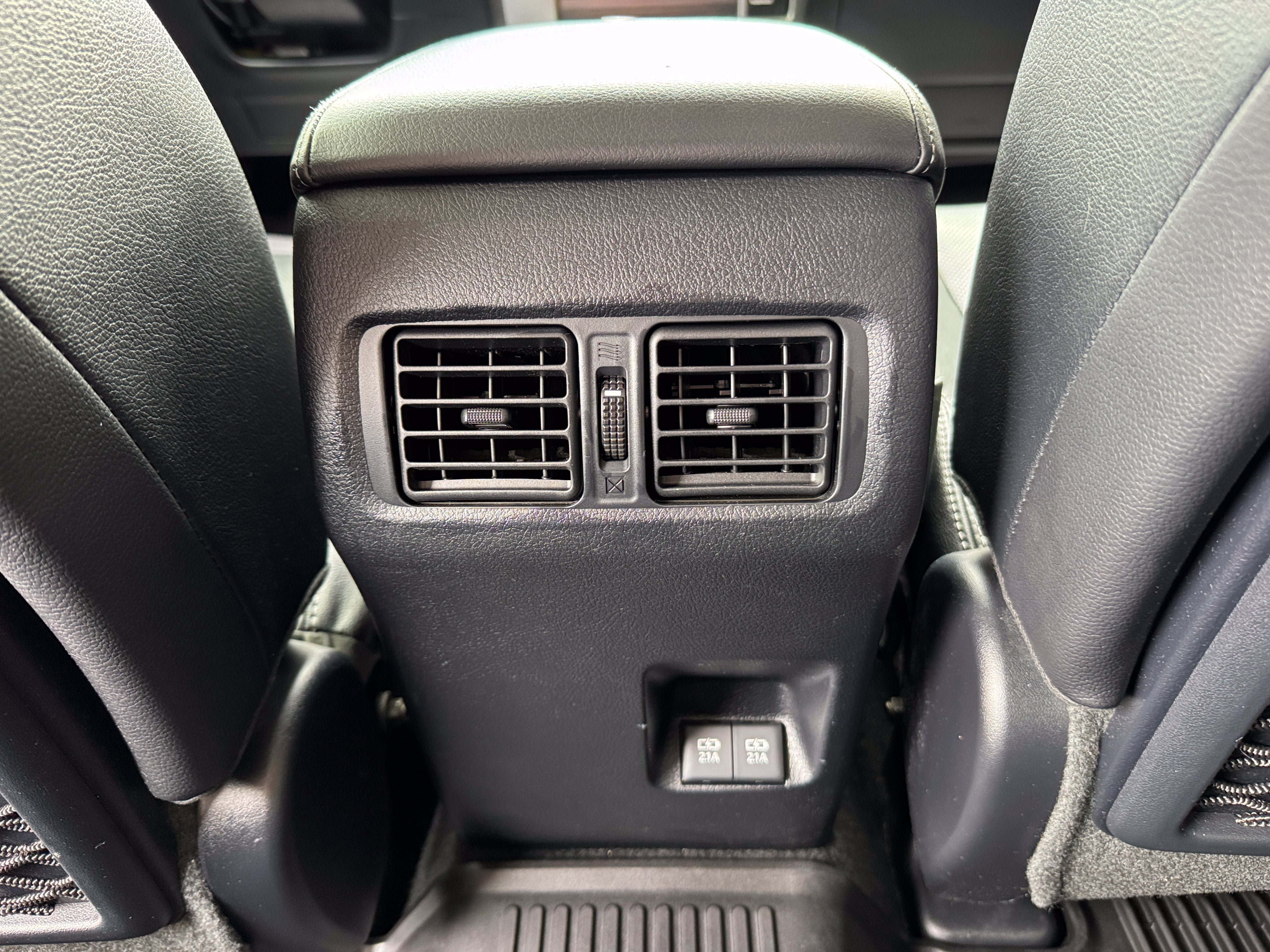 Used 2021 Toyota 4Runner Limited AWD/4WD image 31