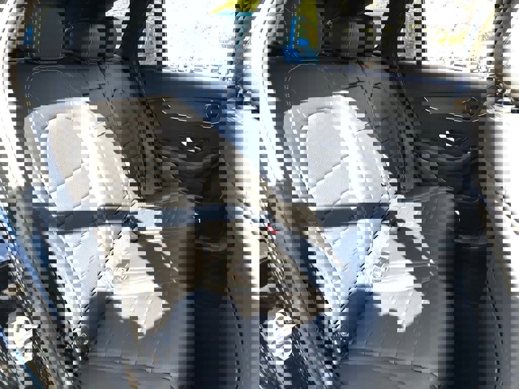 Used 2022 Mercedes-Benz GLC 300 4MATIC w/ Premium Package Lite image 37