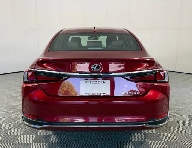 Used 2025 Lexus ES 300h w/ Premium Package FWD image 8