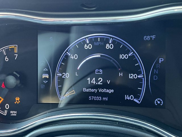 Used 2021 Jeep Grand Cherokee Limited AWD/4WD image 23