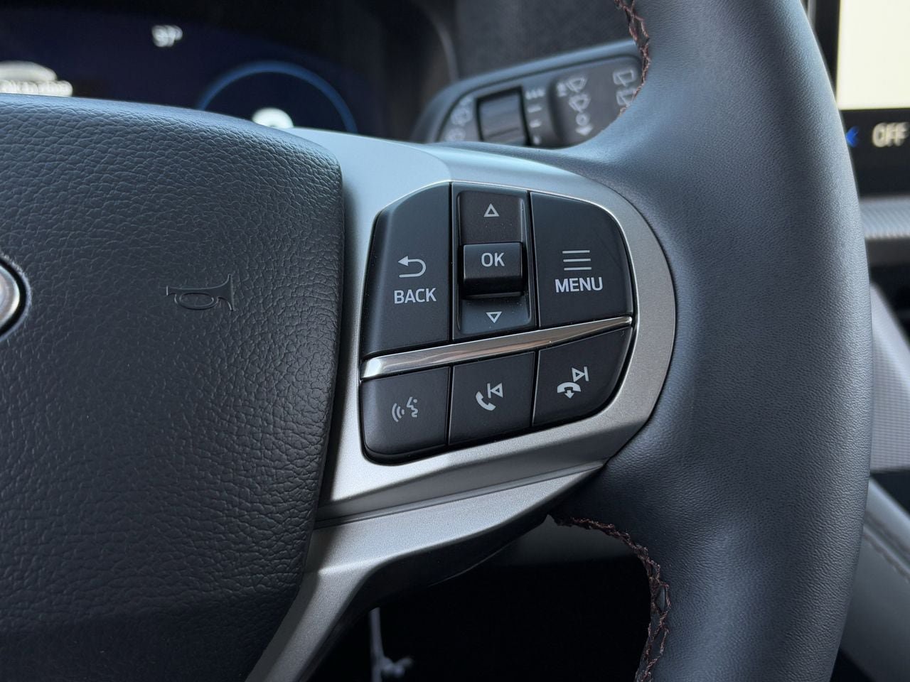 New 2026 Ford Explorer Active w/ Active Comfort Package RWD image 15