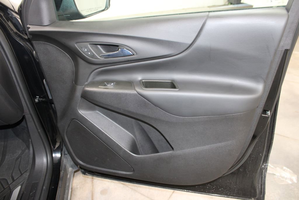 Used 2024 Chevrolet Equinox LT w/ LPO, Floor Liner Package FWD image 27
