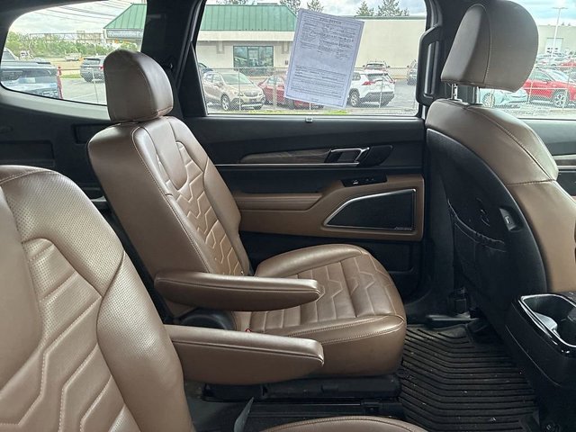 Used 2022 Kia Telluride SX w/ SX Prestige Package AWD/4WD image 18