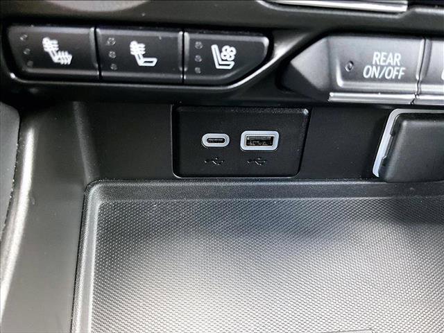 Used 2023 GMC Yukon SLT w/ SLT Premium Package image 26