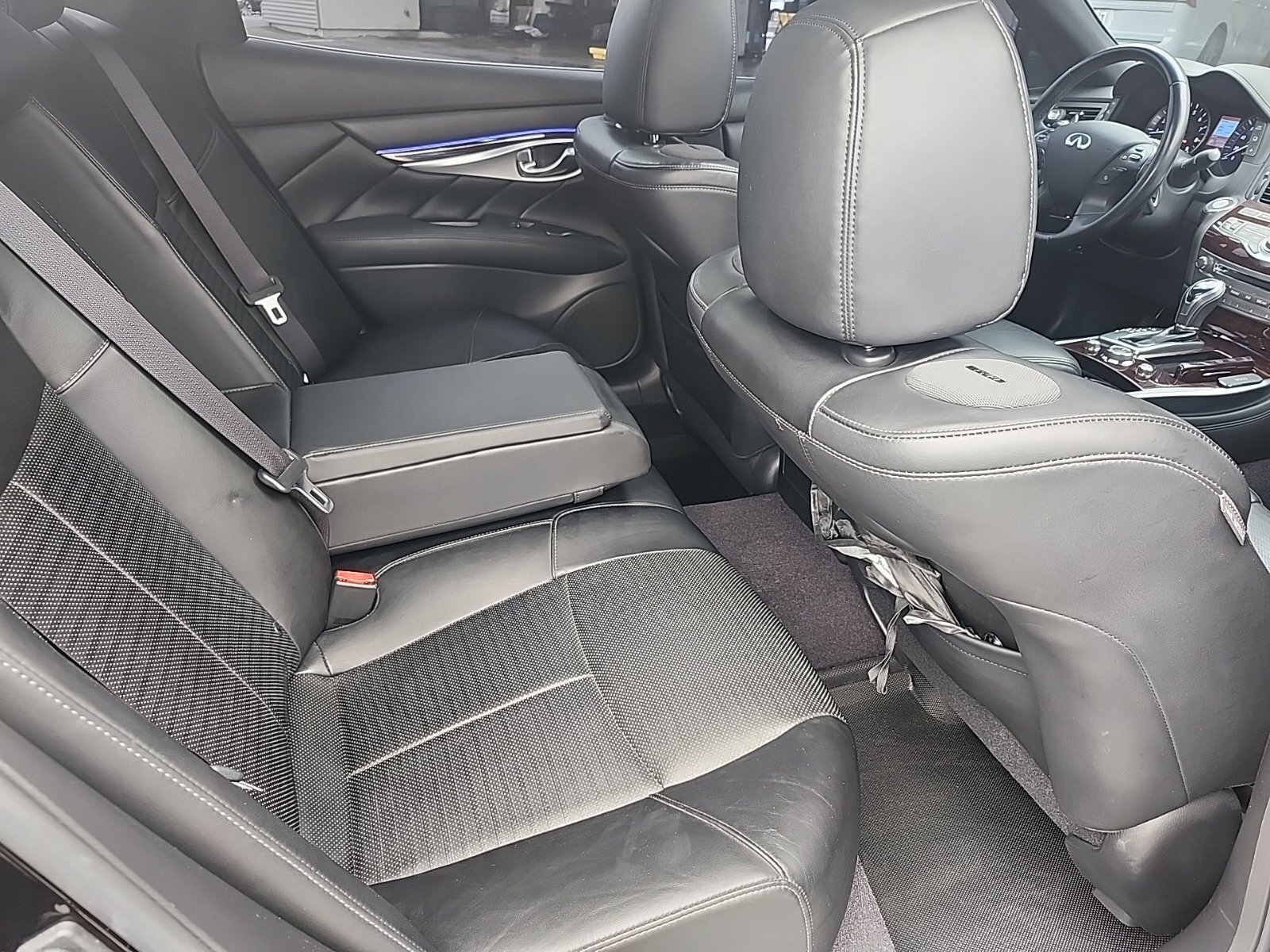 Used 2017 INFINITI Q70 3.7 w/ Technology Package AWD/4WD image 26