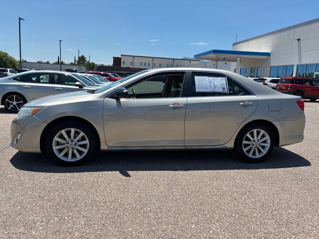 Used 2013 Toyota Camry XLE FWD image 2